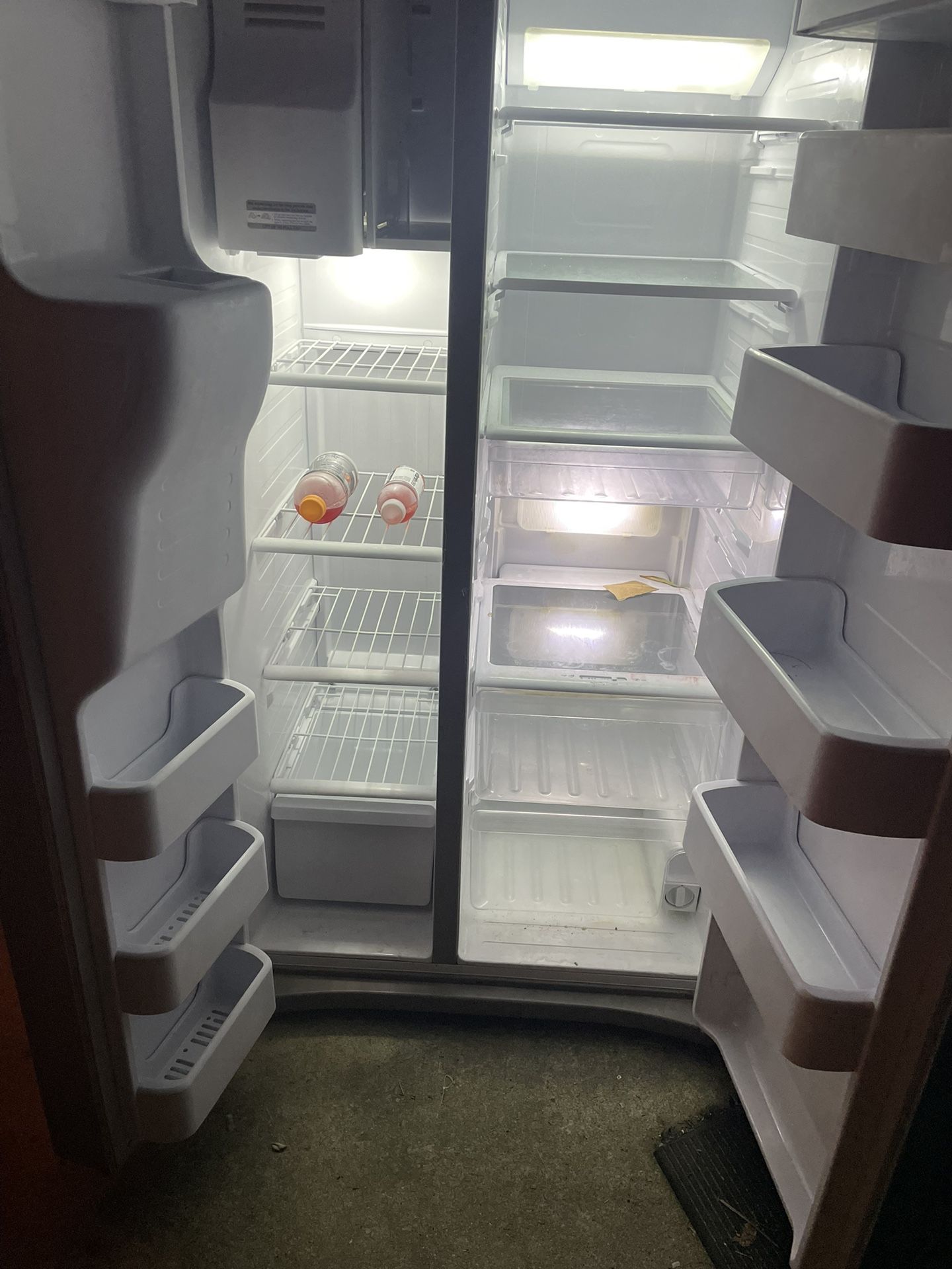 Samsung Double Door Refrigerator For Sale. Works Great.