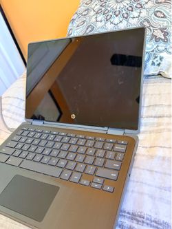 TOUCHSCREEN GOOGLE CHROMEBOOK