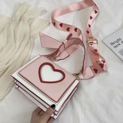Valentine’s Day Heart Crossbosy Bag