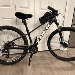 🔥 Trek Marlin Mountain Bike (XS) - LIKE NEW - MUST GO!!!
