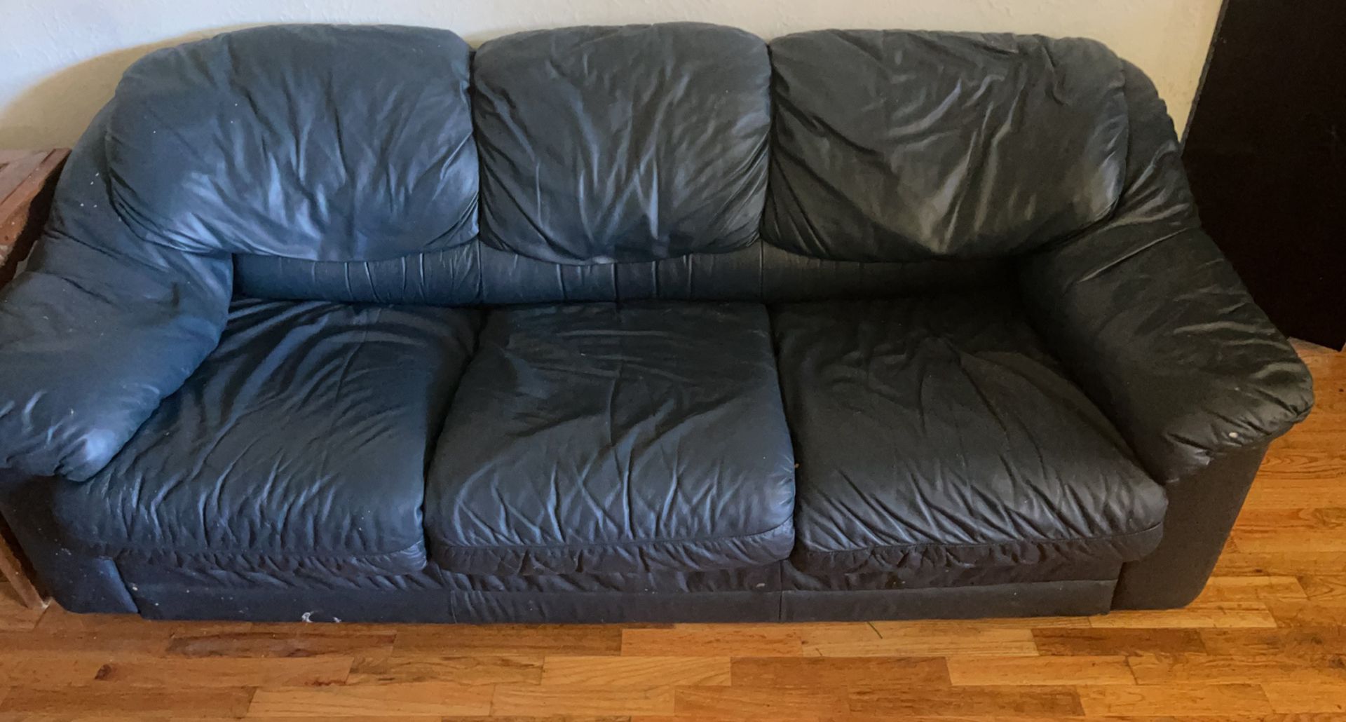 Matching Couch And Loveseat 