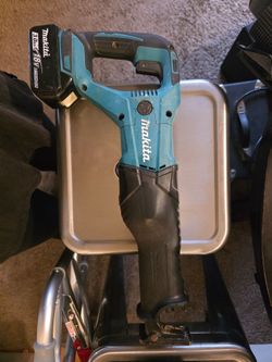 Makita Sawzall and Battery