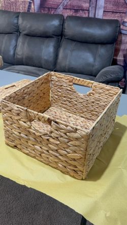 Seville Classics Water Hyacinth Storage Baskets, Hand-Woven 2 PCS ONLY