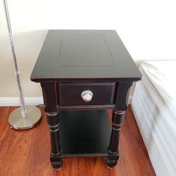 Black Solid Wood Nightstand Bedside Table