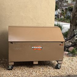 Knaack 3068 Jobsite Storage Box with/ Wheels – Heavy Duty