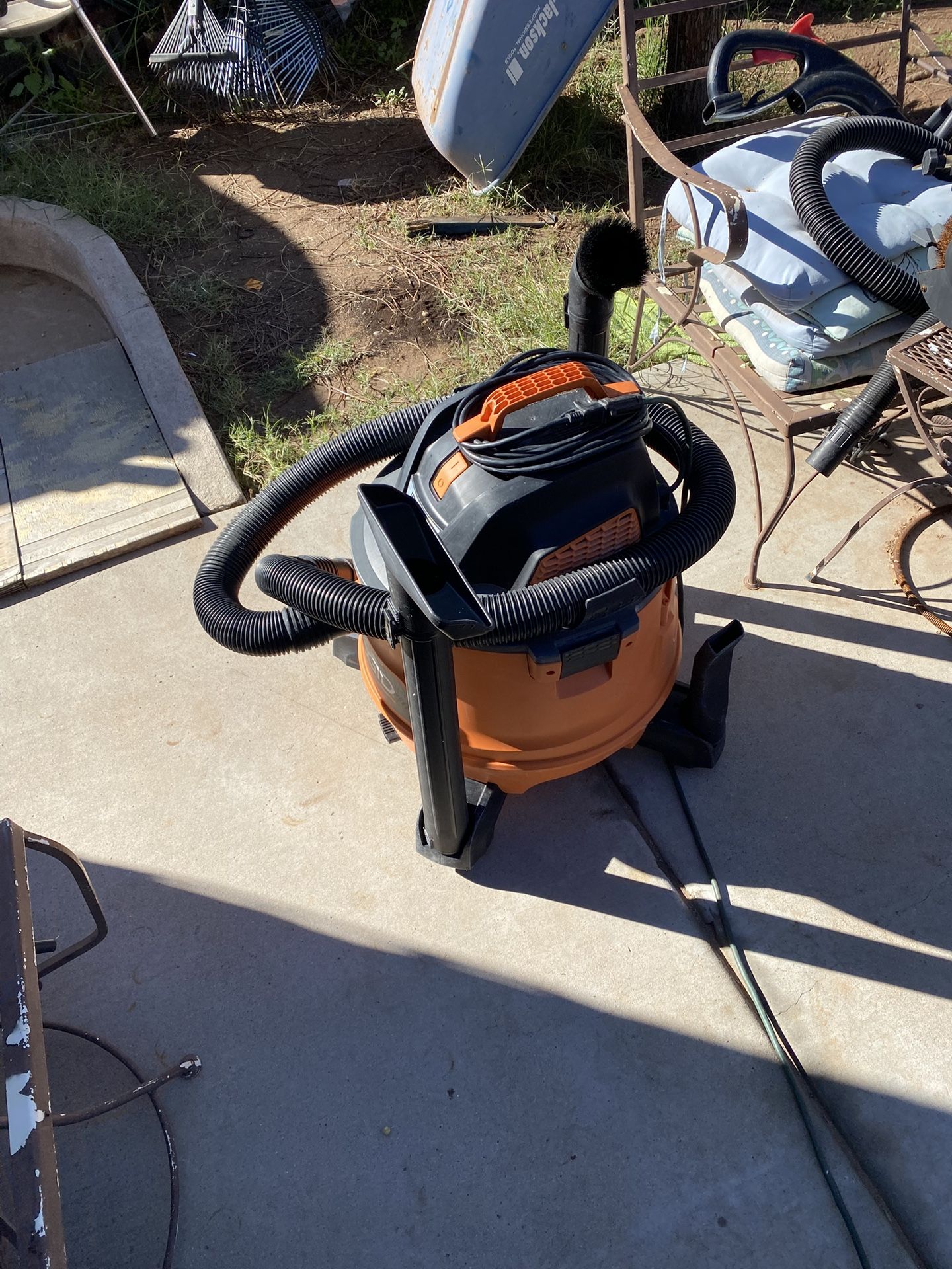 Ridgid Shop Vacuum 12 Gallon Like New ,all Attachments Included 