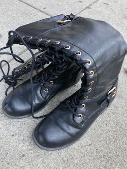 Ladies boots size 7