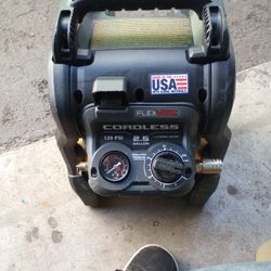 Battery Operated The Wall Compressor