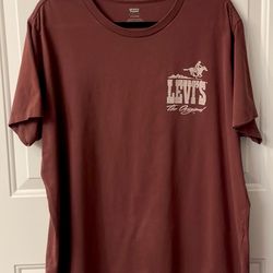 Men’s Levi Graphic Tee XL