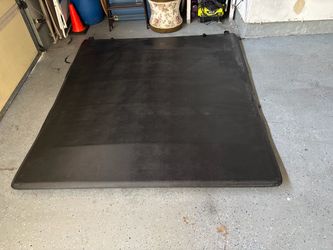 Bed cover (Tri fold)