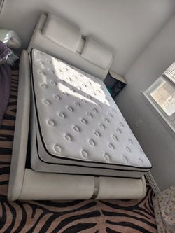 Queen Mattress  & Queen Box Spring