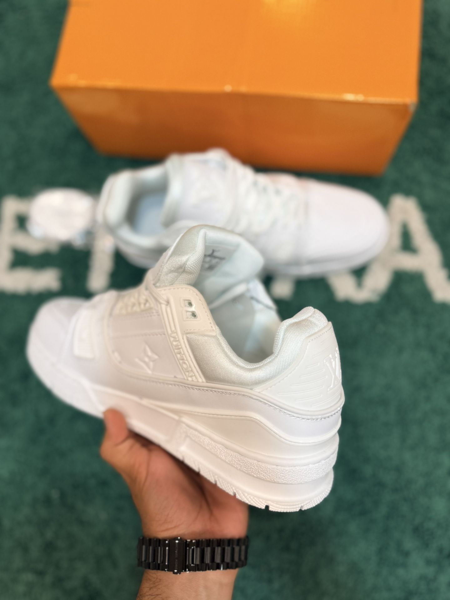 Lv Trainers