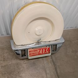 Cadillac 5th Wheel 