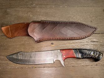Custom fixed blade with leather sheath