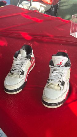 Tennis Jordan size 5