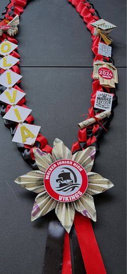 Graduation leis