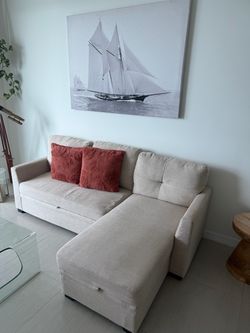 Pequeño sofá cama con storage