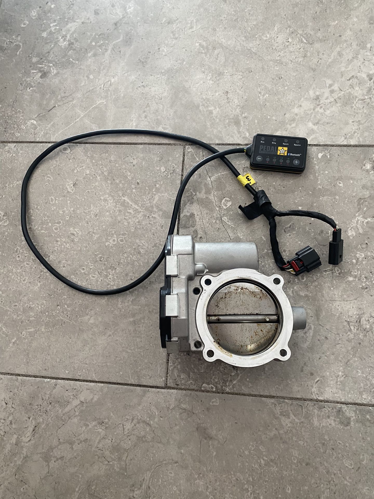 Throatle Body Plus Power Commander