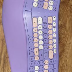 Wireless Ergonomic Keyboard and Mouse Purple