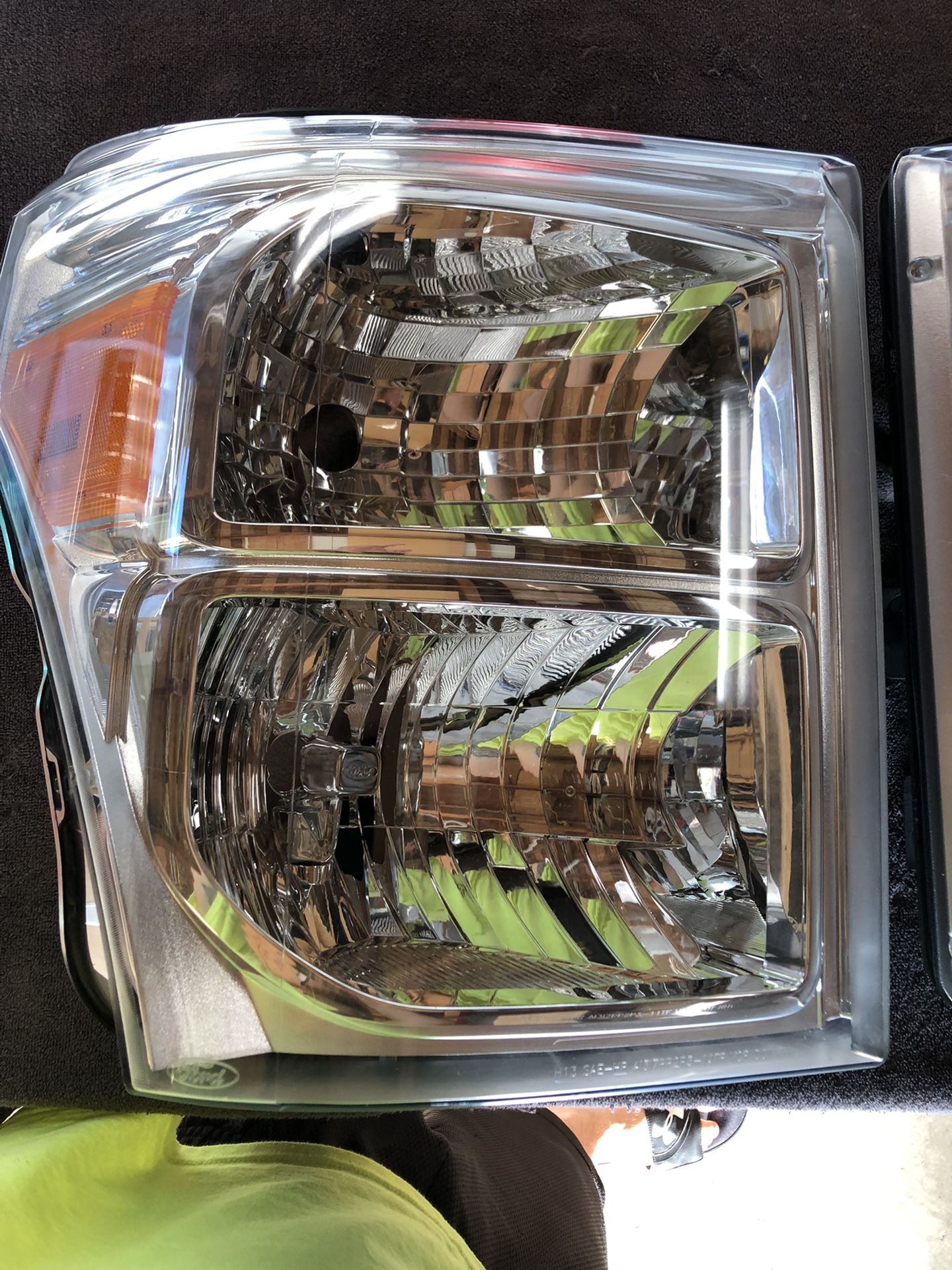 2011-16 Ford F250/350 OEM Passenger Side Headlight/Lamp Assembly