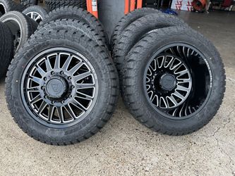 22" GLOSS BLACK DUALLY WHEELS 