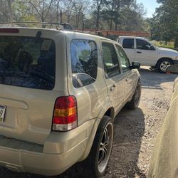 2005 Ford Escape