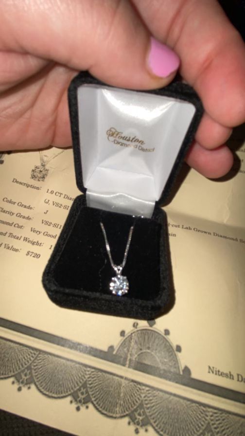 New Unused 1k Diamond Necklace 