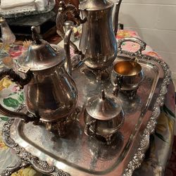 Beautiful Vintage Oneida Silver Plated Coffee Tea Set 