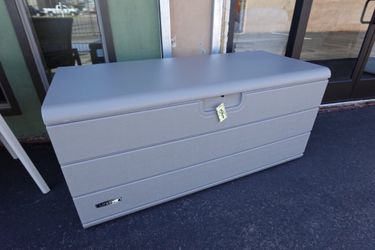 Lifetime 170-Gallon Resin Outdoor Storage Deck Box