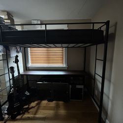 Desk/bunk Bed