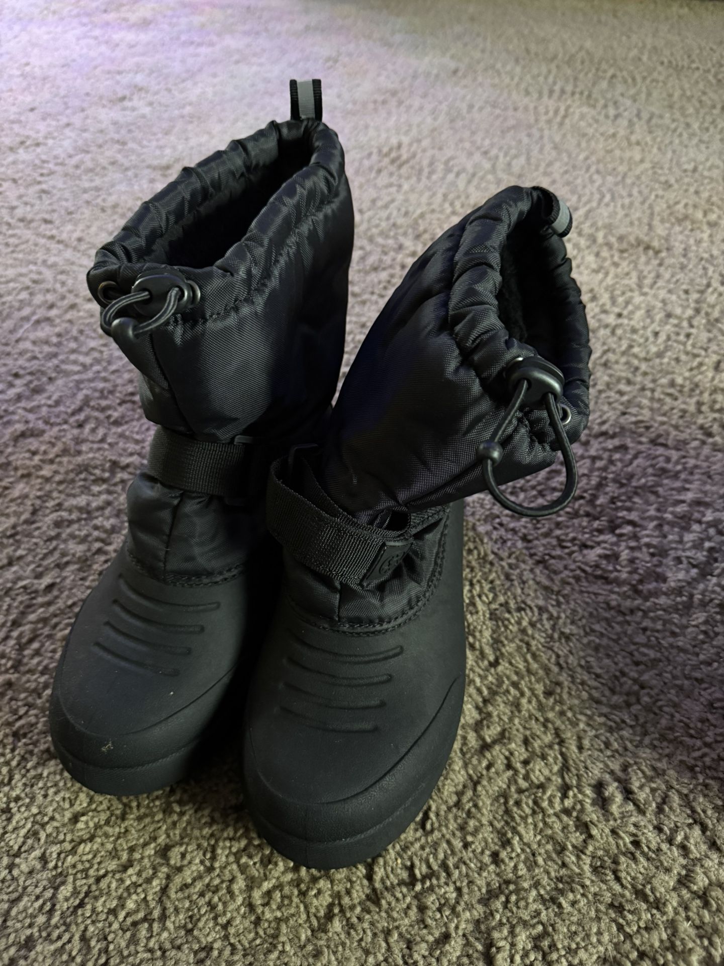 Kid Snow Boots Size 5 