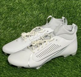 Brand New Nike Vapor Edge Pro 360 2 White Football Cleats
Men Sizes available 8, 13, 13.5, 15