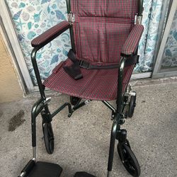 ADULT WHEEL CHAIR 