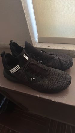 ALL BLACK PUMAS Size 13 men’s