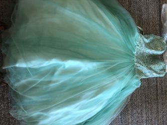 Sweet 16/ quinceañera dress size 4-6 aqua color