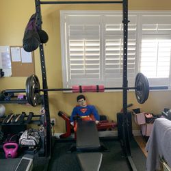 Work Out Equipment Weights Bench Lat  Pull Down