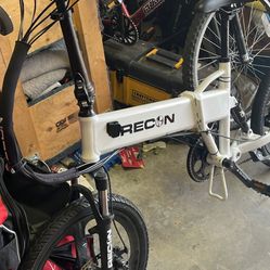 Recon E-bike. Folding