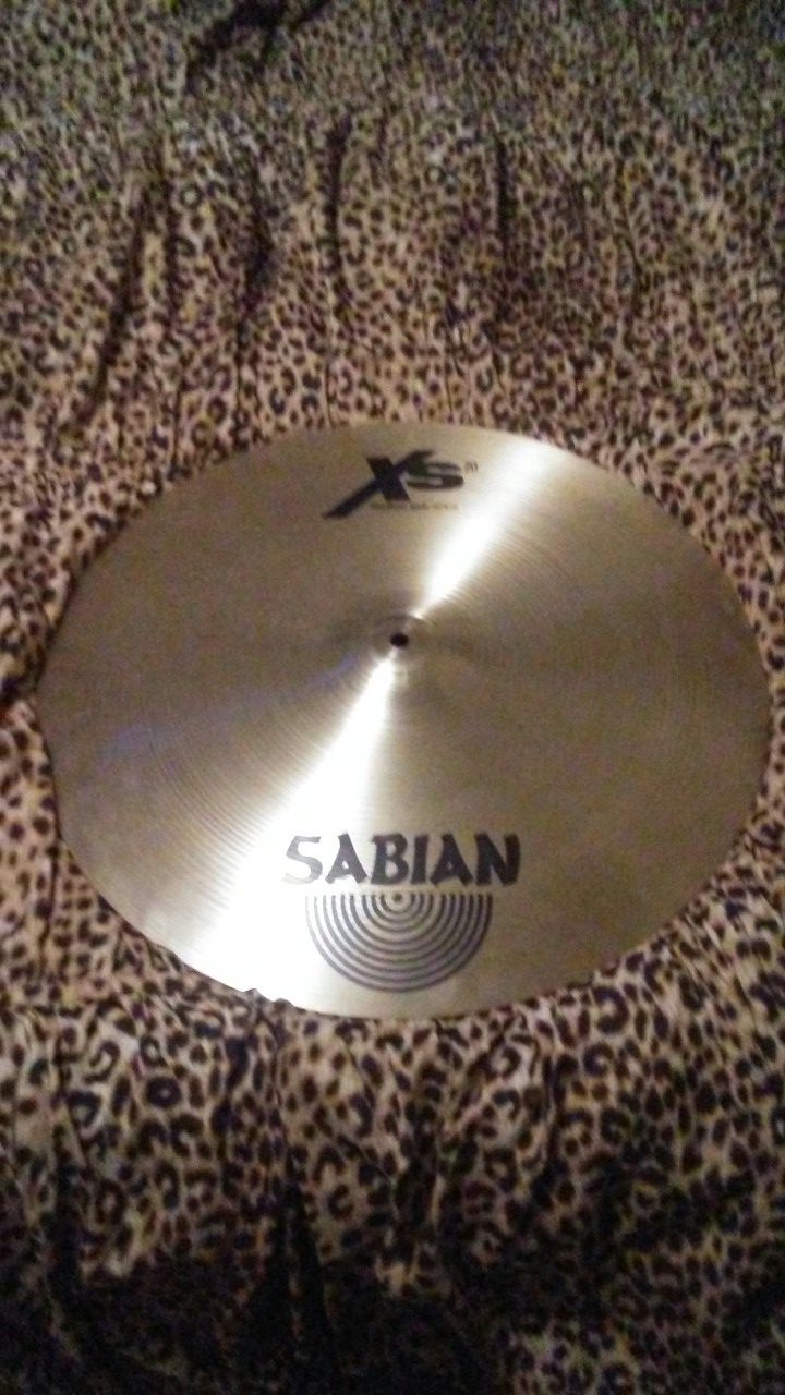 Sabian XS 20 medium ride cymbal like new cond. 150.00