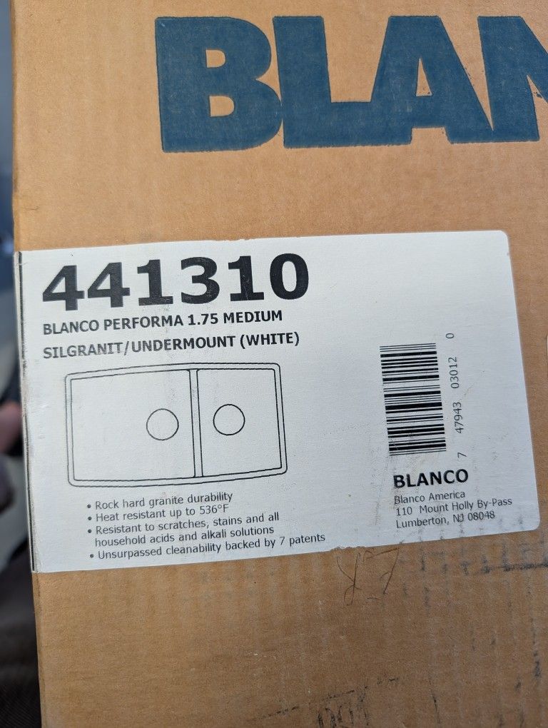 Kitchen Sink - Composite Double Sink - White 33in X 19in