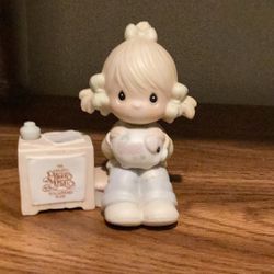 Precious Moments 1984 Symbol 