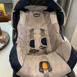 Chicco Keyfit Infant Car seat and Two Bases 