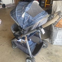 Stroller 