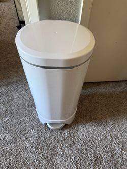 Munchkin step diaper pail