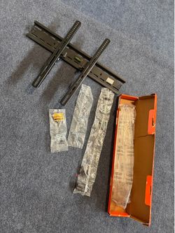 Universal TV Wall Mount Bracket with Hardware