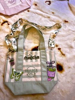 Trader Joe’s green bag