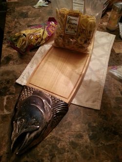 High Quality Alaskan Salmon Cutting Board
