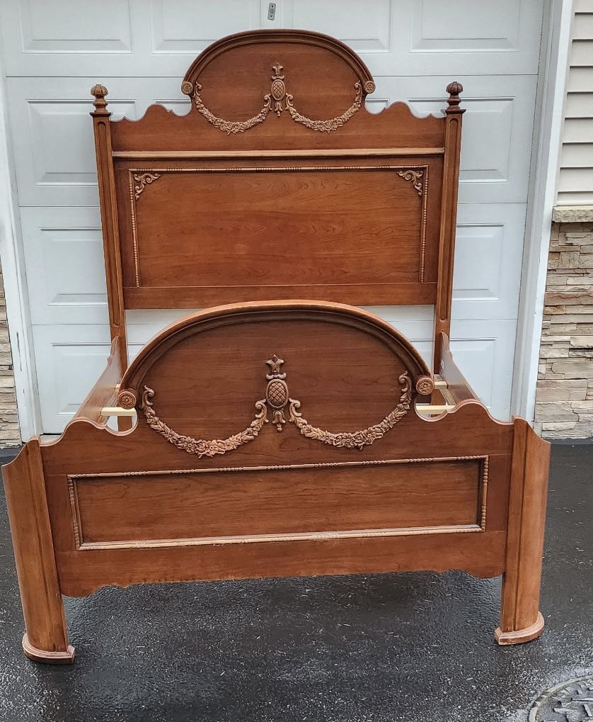 Queen Size Lexington Bed Frame Solid Wood