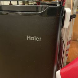 Haier Mini Fridge in Excellent Condition