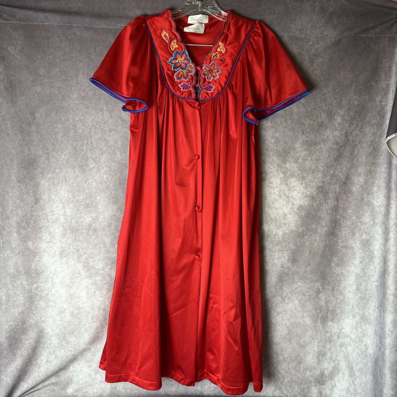 Vanity Fair VTG Red Embroidered Peignoir Robe & Nightgown Set Small USA