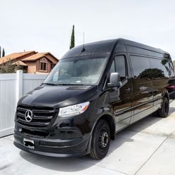 2019 Mercedes-Benz Sprinter Limo